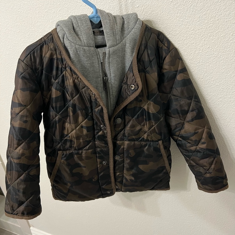 Tucker and Tate camo puffer jacket size 4